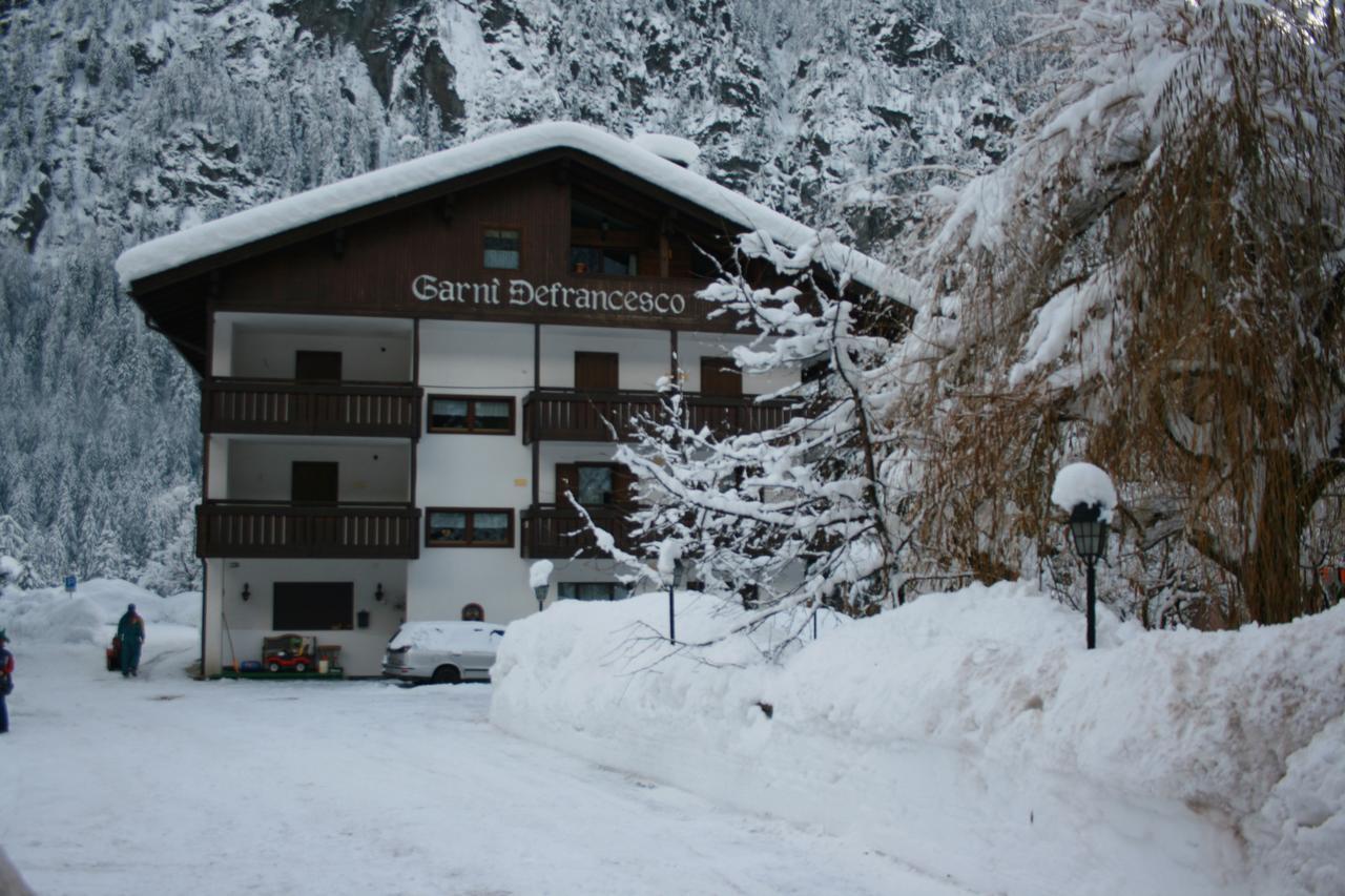 坎皮泰洛迪法萨 Garni Defrancesco酒店 外观 照片