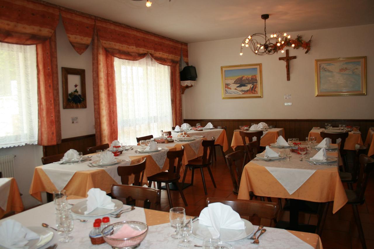 坎皮泰洛迪法萨 Garni Defrancesco酒店 外观 照片