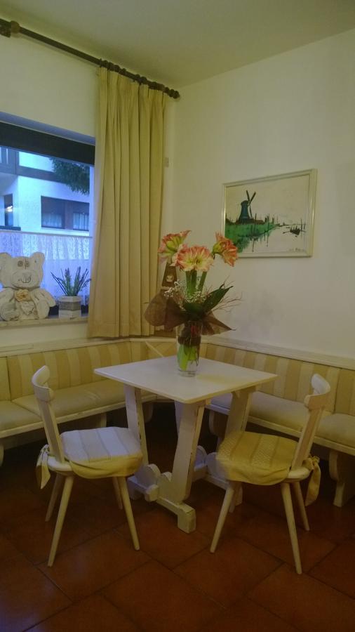 坎皮泰洛迪法萨 Garni Defrancesco酒店 外观 照片