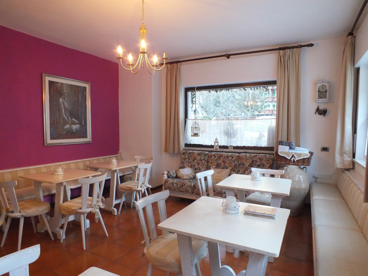 坎皮泰洛迪法萨 Garni Defrancesco酒店 外观 照片